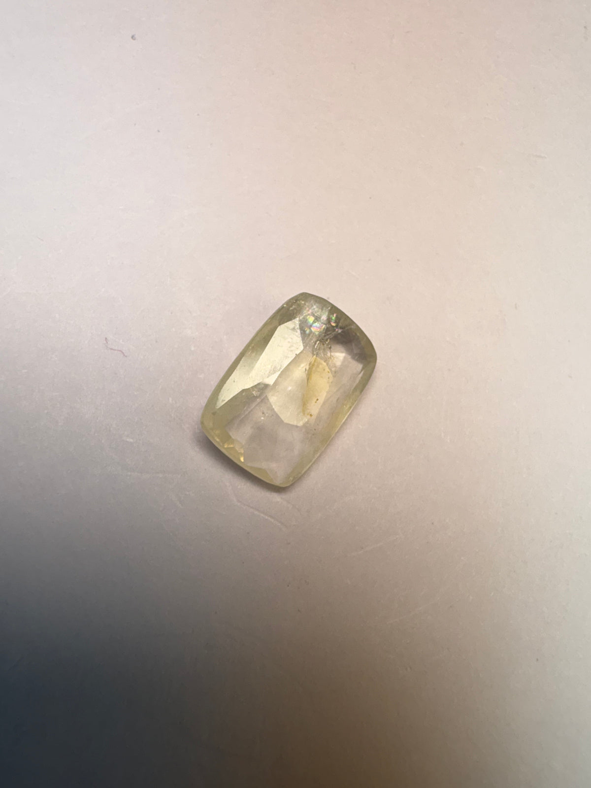 Yellow Sapphire – 5.20 Carat – Sri Lanka