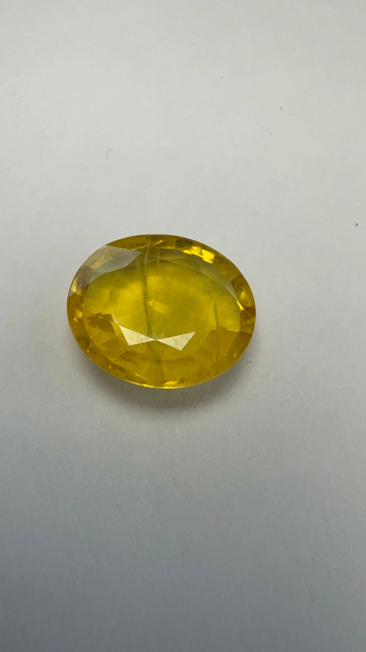 Yellow Sapphire 4.75 carat BKR-101 alternate face-up view