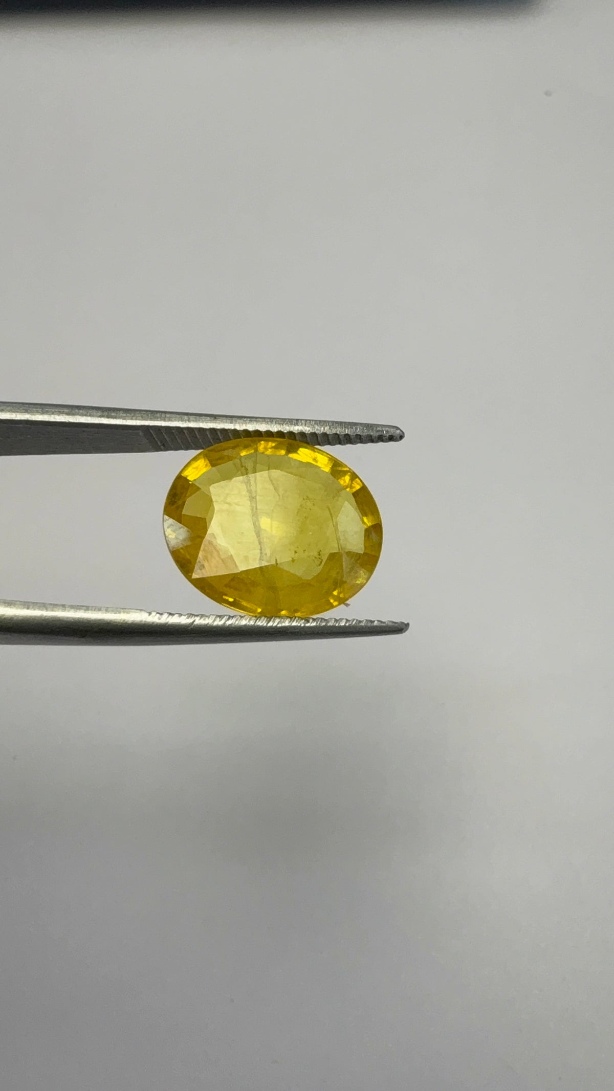 Yellow Sapphire 4.75 carat BKR-101 angled view