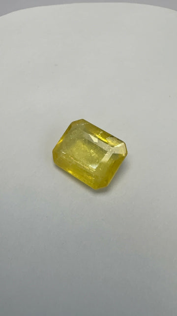 Yellow Sapphire 4.18 carat BKR-117 front view