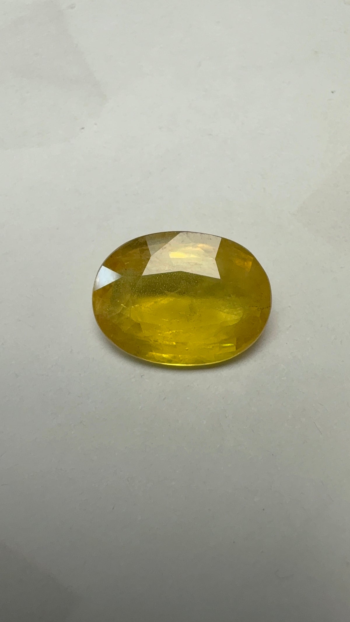 Yellow Sapphire – 5.26 Carat – Thailand — exact stone view 2