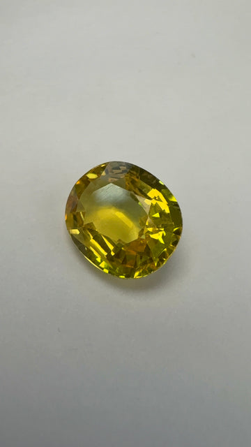 Yellow Sapphire 3.25 carat BKR-12 front view