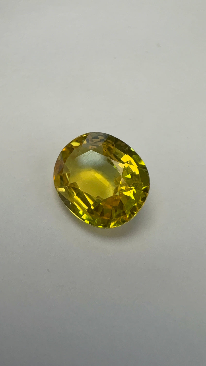 Yellow Sapphire – 3.25 Carat – Thailand