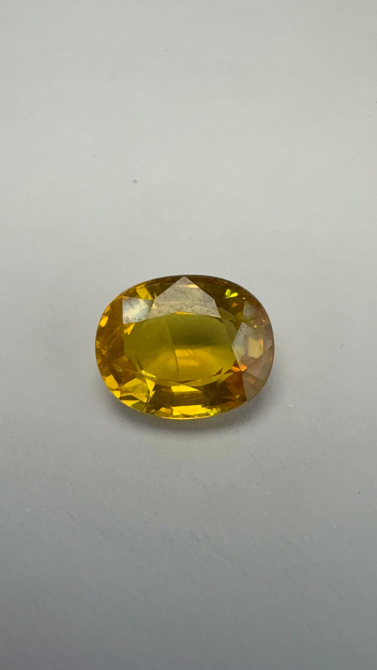 Yellow Sapphire 3.26 carat BKR-120 face-up view