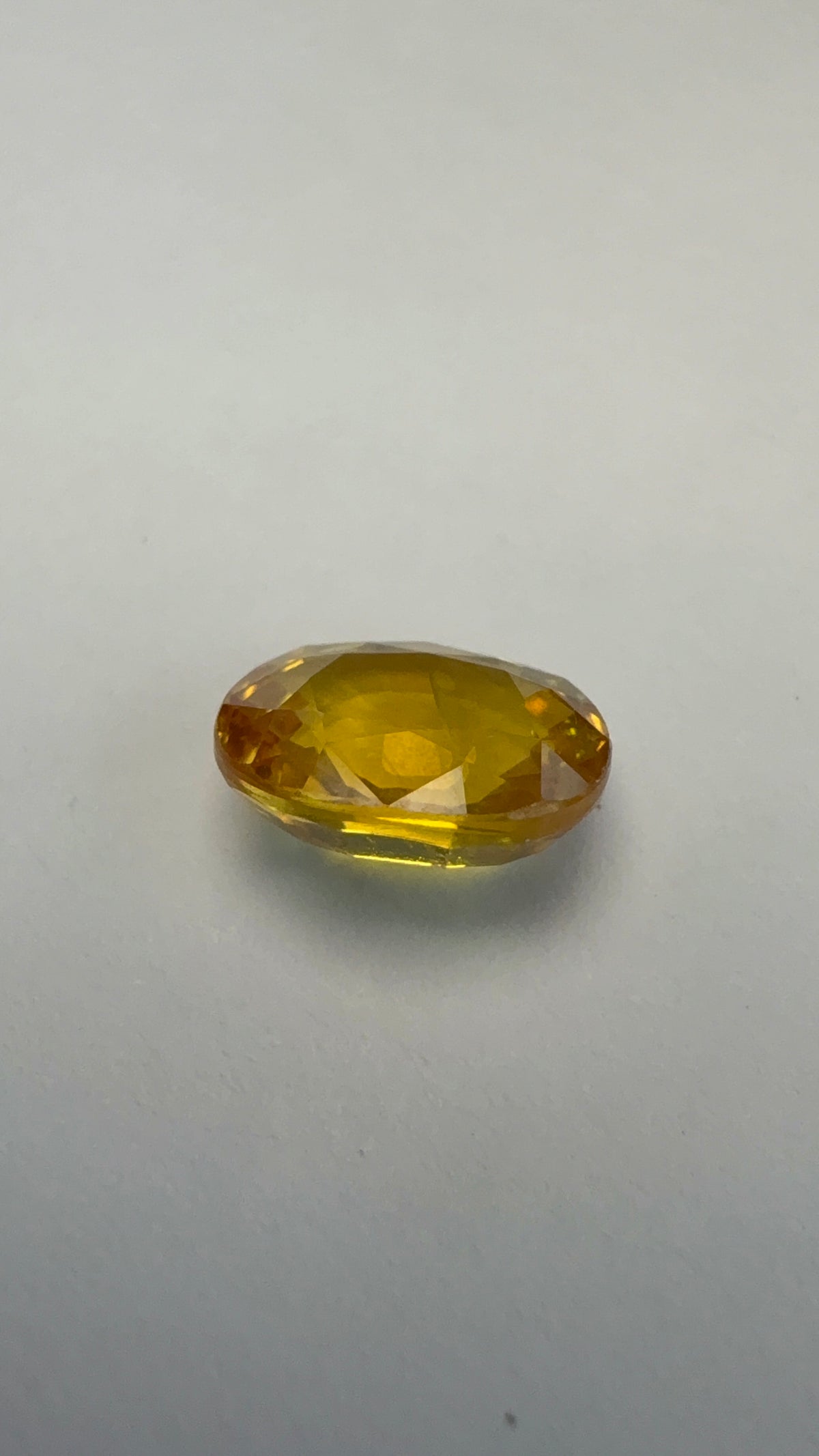 Yellow Sapphire 3.26 carat BKR-120 close view