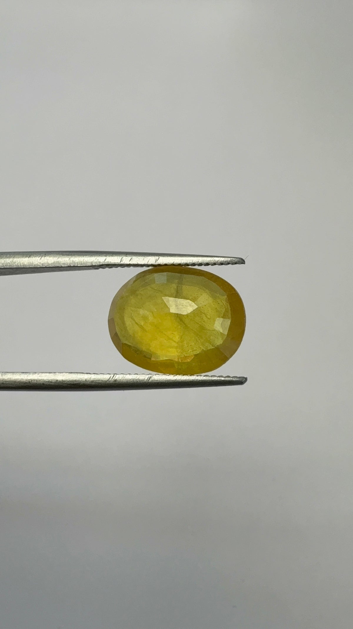 Yellow Sapphire 4.95 carat BKR-153 angled view