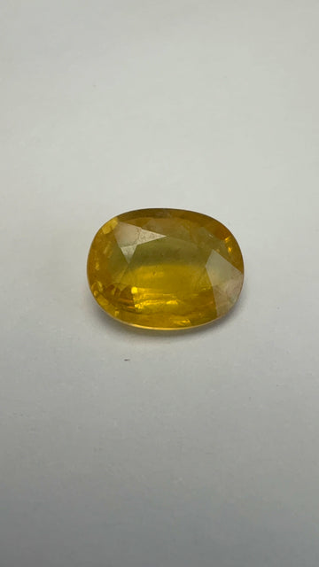 Yellow Sapphire 4.01 carat BKR-156 front view