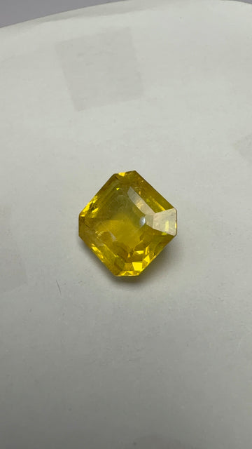 Yellow Sapphire – 5.82 Carat – Thailand — exact stone view 1
