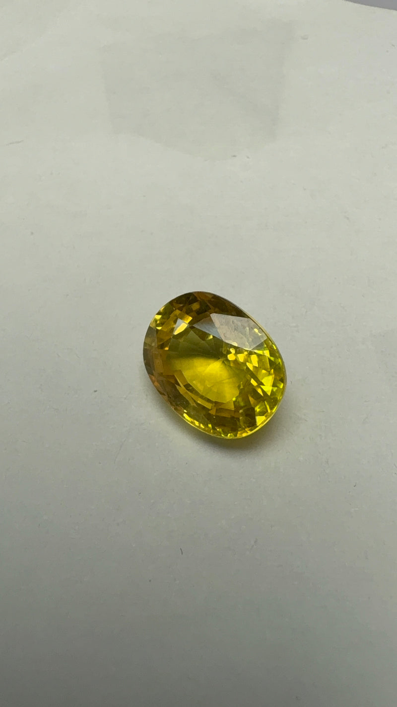 Yellow Sapphire – 4.57 Carat – Thailand
