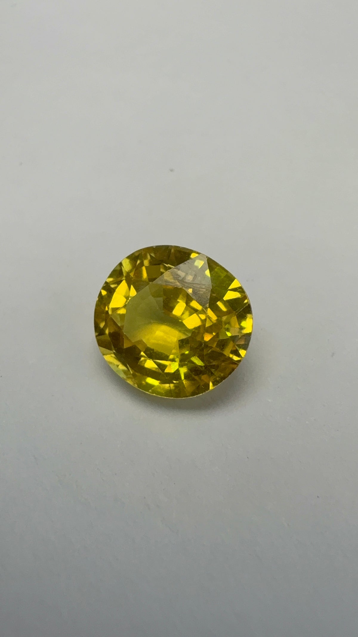 Yellow Sapphire 2.92 carat BKR-178 front view