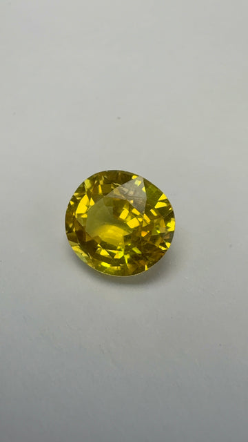 Yellow Sapphire 2.92 carat BKR-178 front view