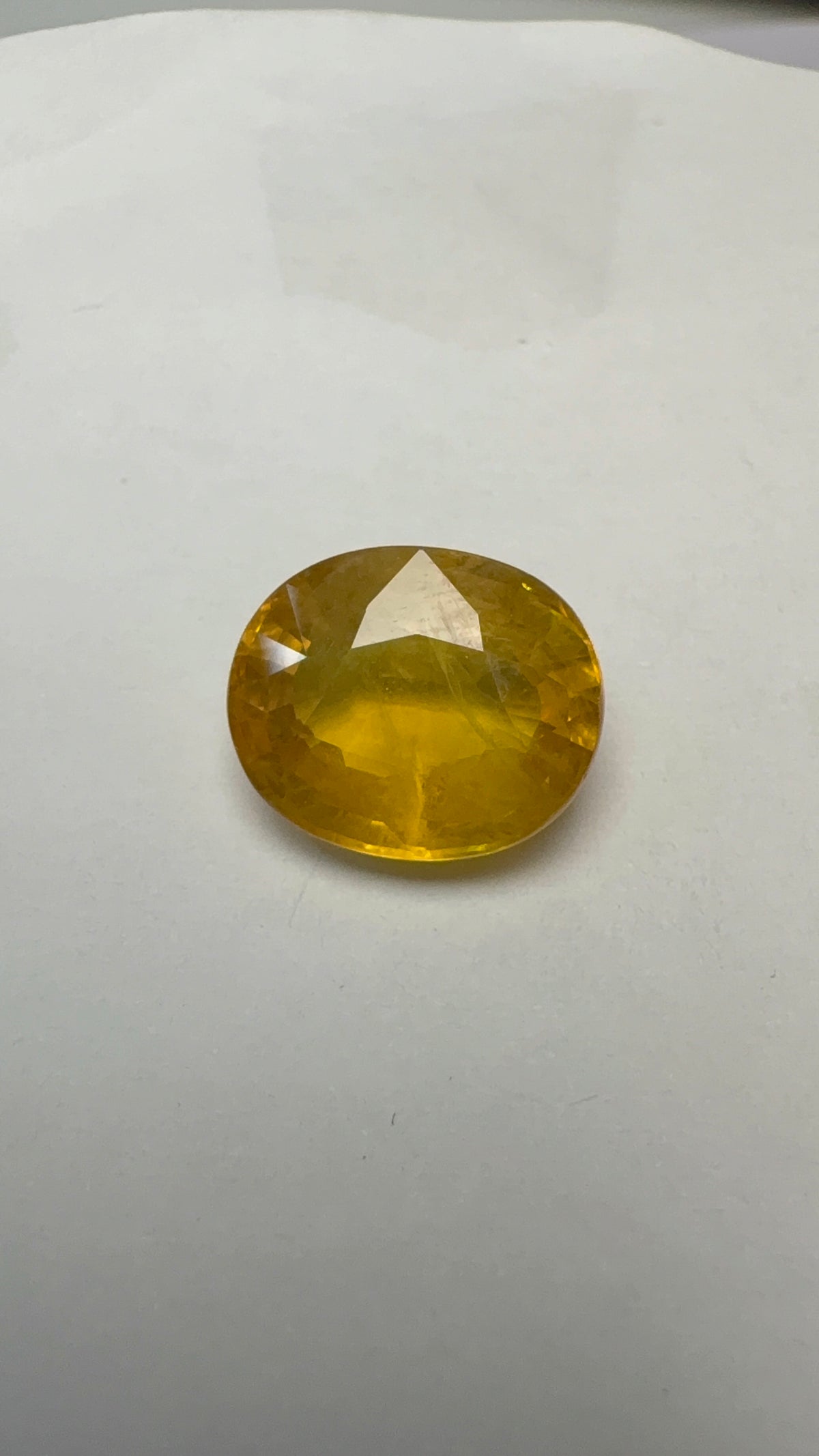 Yellow Sapphire – 7.88 Carat – Thailand — exact stone view 2
