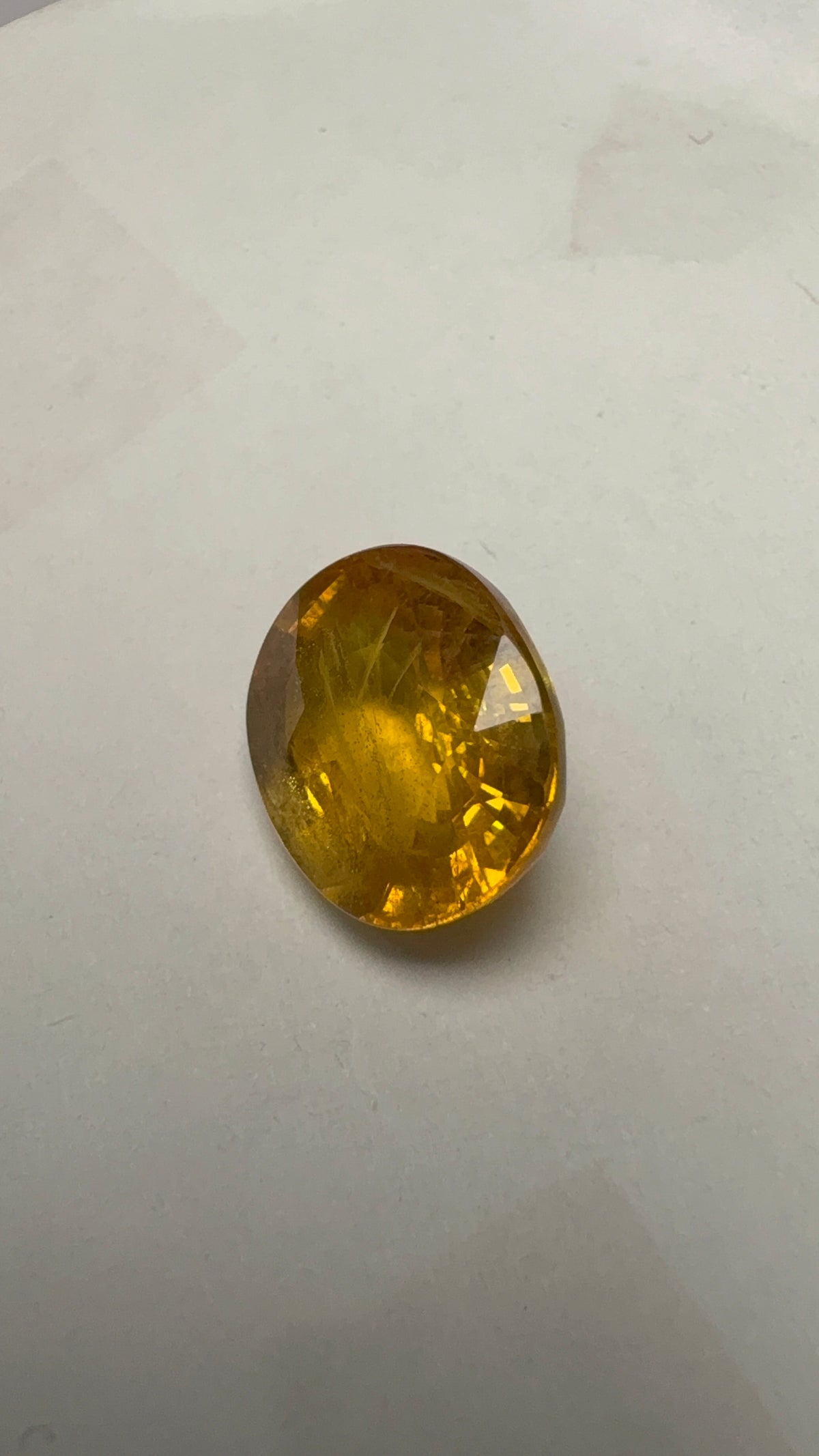 Yellow Sapphire – 7.19 Carat – Thailand — exact stone view 1