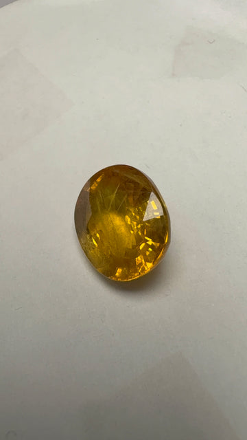 Yellow Sapphire – 7.19 Carat – Thailand — exact stone view 1