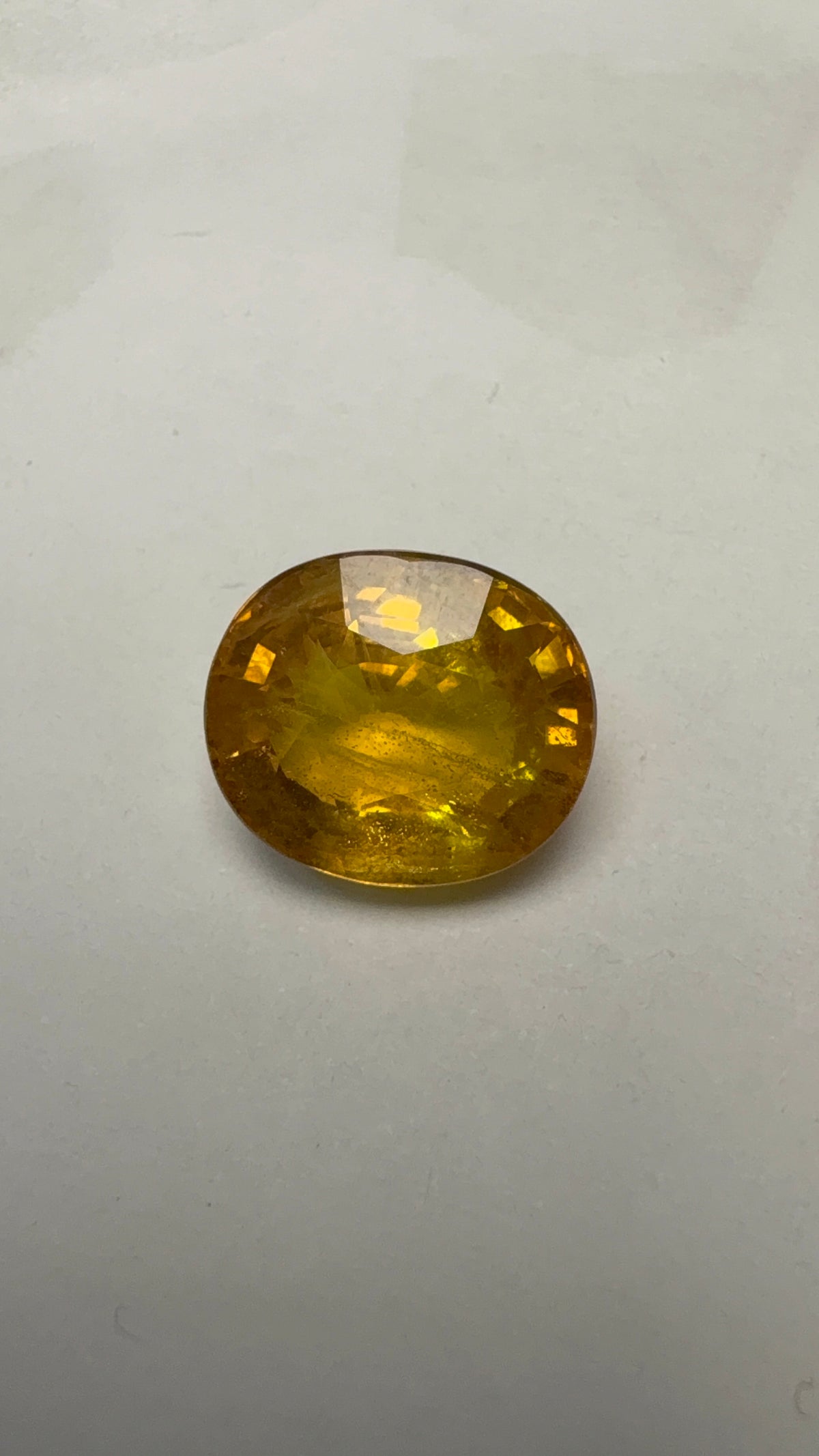 Yellow Sapphire – 7.19 Carat – Thailand — exact stone view 2