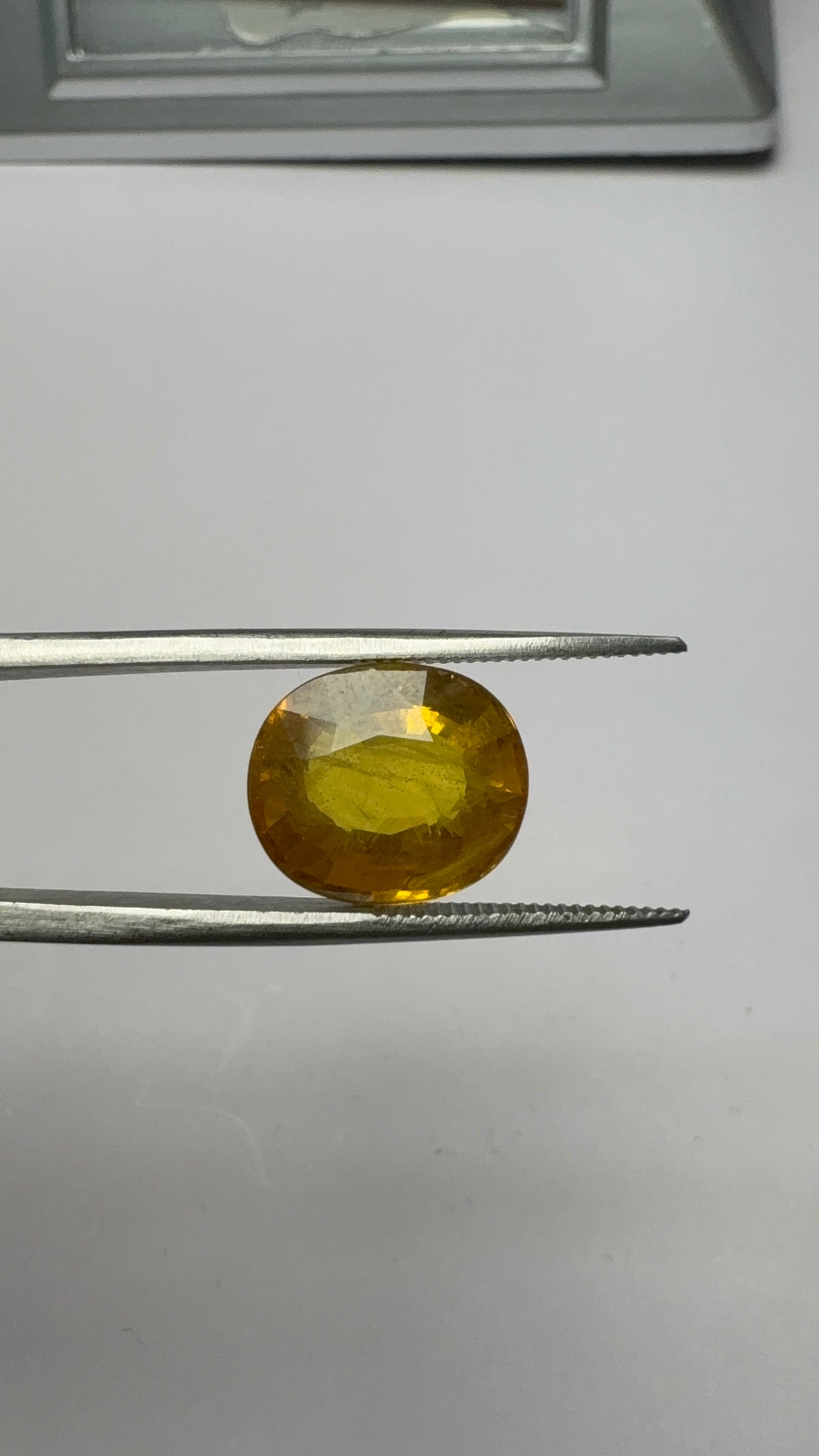 Yellow Sapphire – 7.19 Carat – Thailand — exact stone view 4
