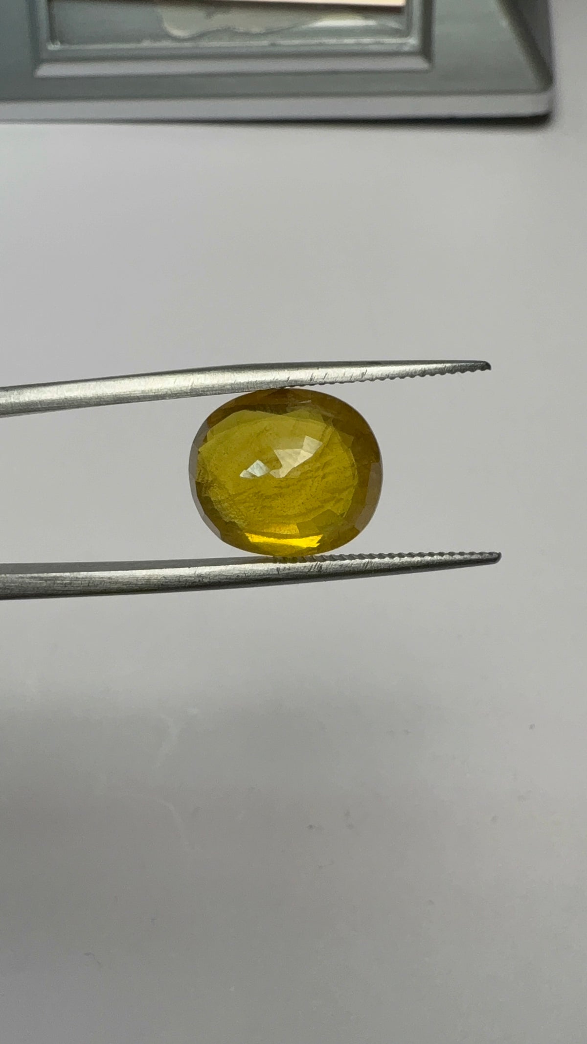 Yellow Sapphire – 7.19 Carat – Thailand — exact stone view 5
