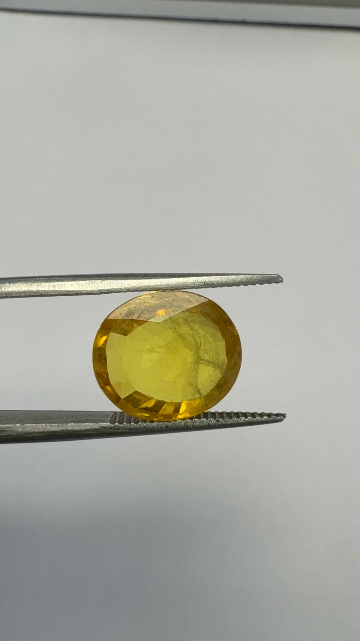 Yellow Sapphire 4.96 carat BKR-183 reverse view