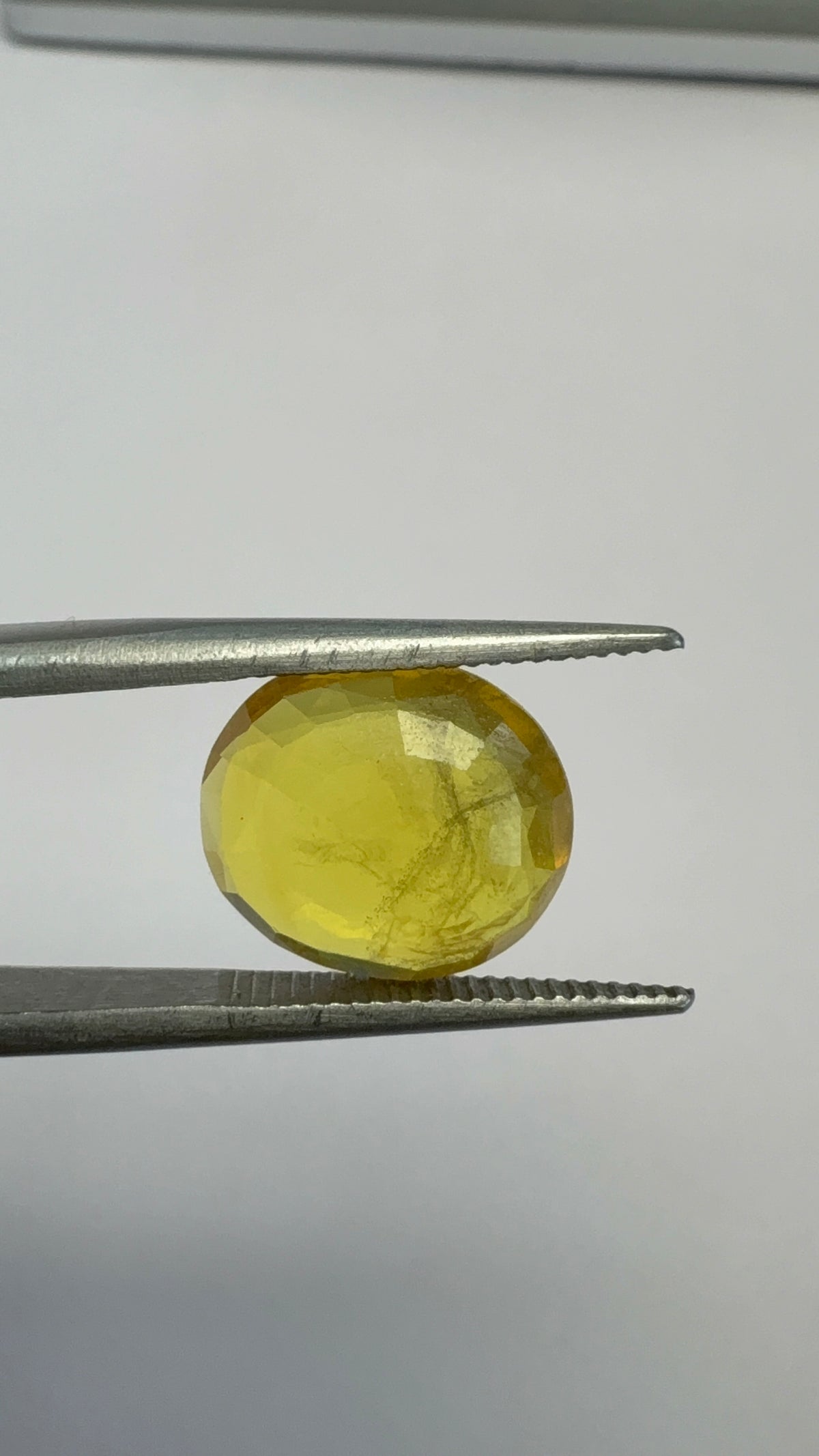 Yellow Sapphire 4.96 carat BKR-183 side view