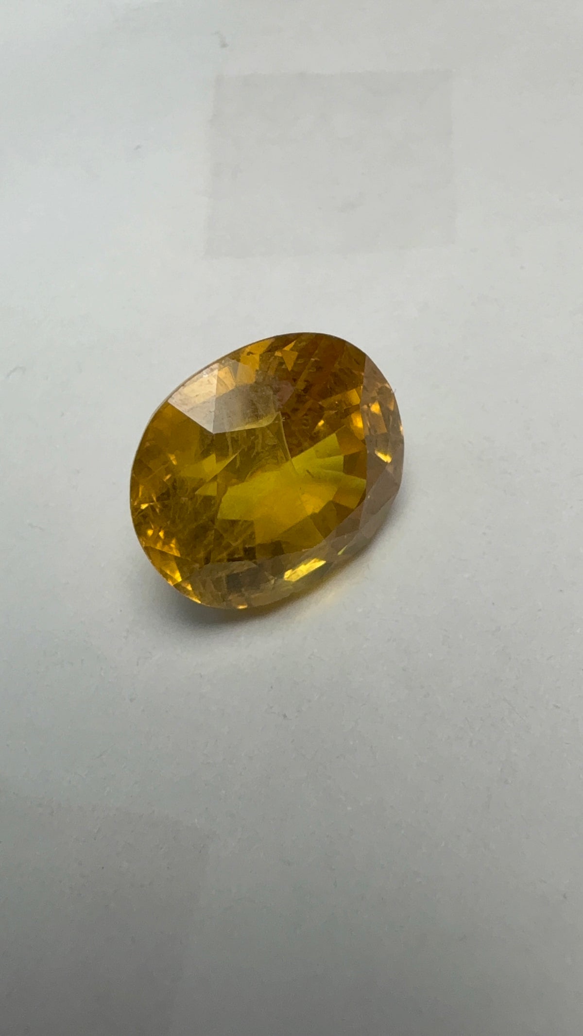 Yellow Sapphire – 11.18 Carat – Thailand — exact stone view 3