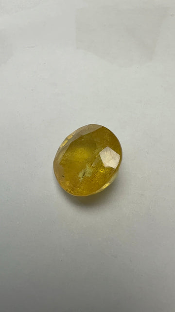 Yellow Sapphire – 6.15 Carat – Thailand — exact stone view 1