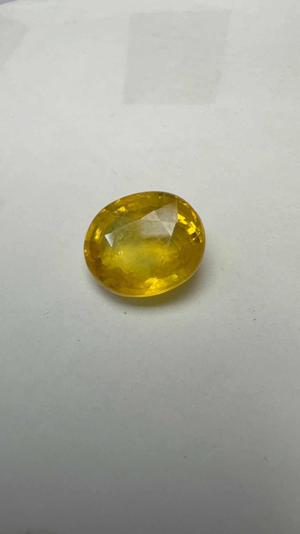 Yellow Sapphire – 5.17 Carat – Thailand — exact stone view 2