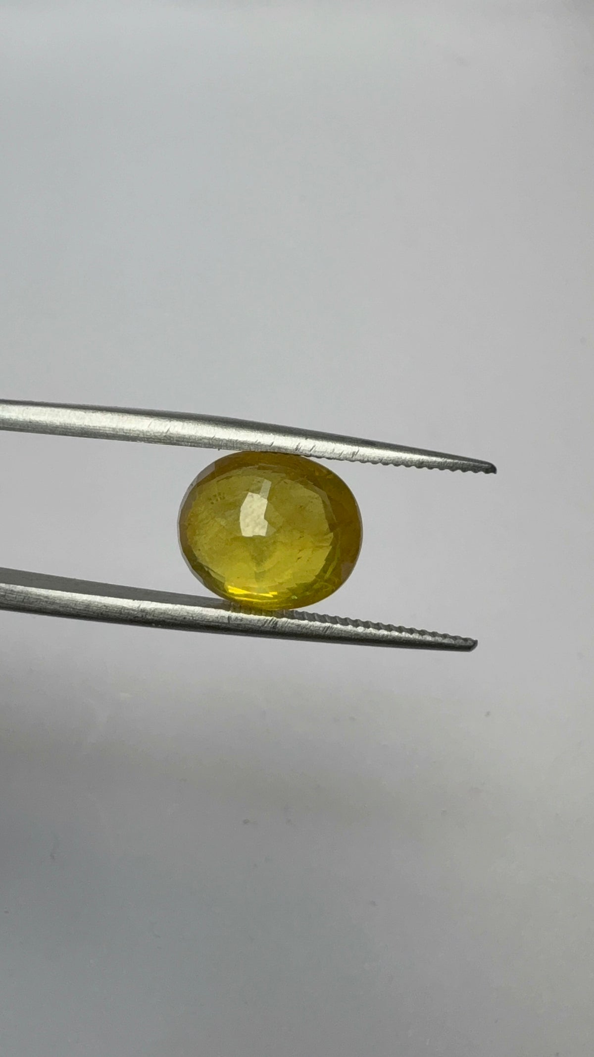 Yellow Sapphire – 5.25 Carat – Thailand — exact stone view 5