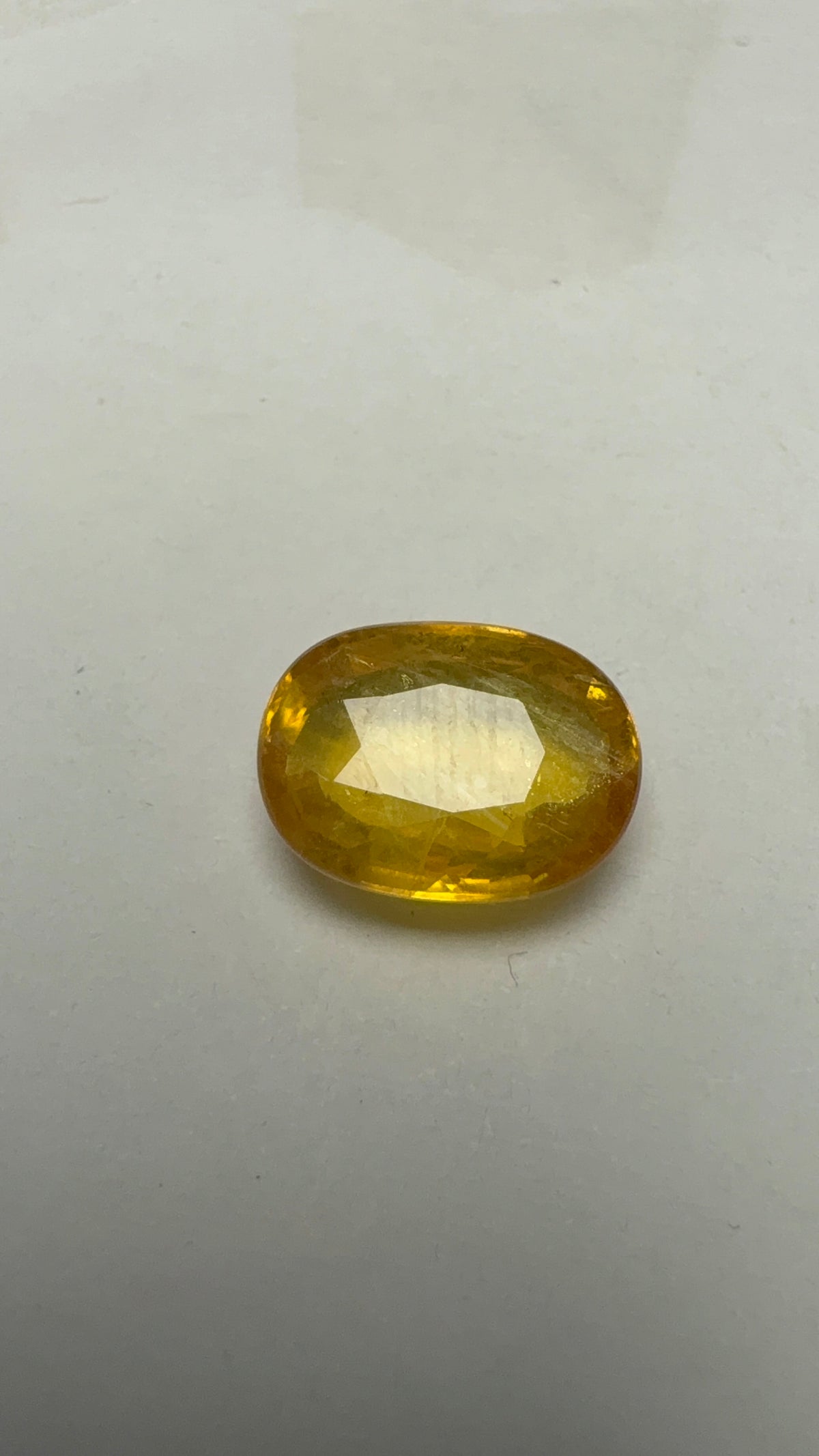 Yellow Sapphire – 5.22 Carat – Thailand — exact stone view 2