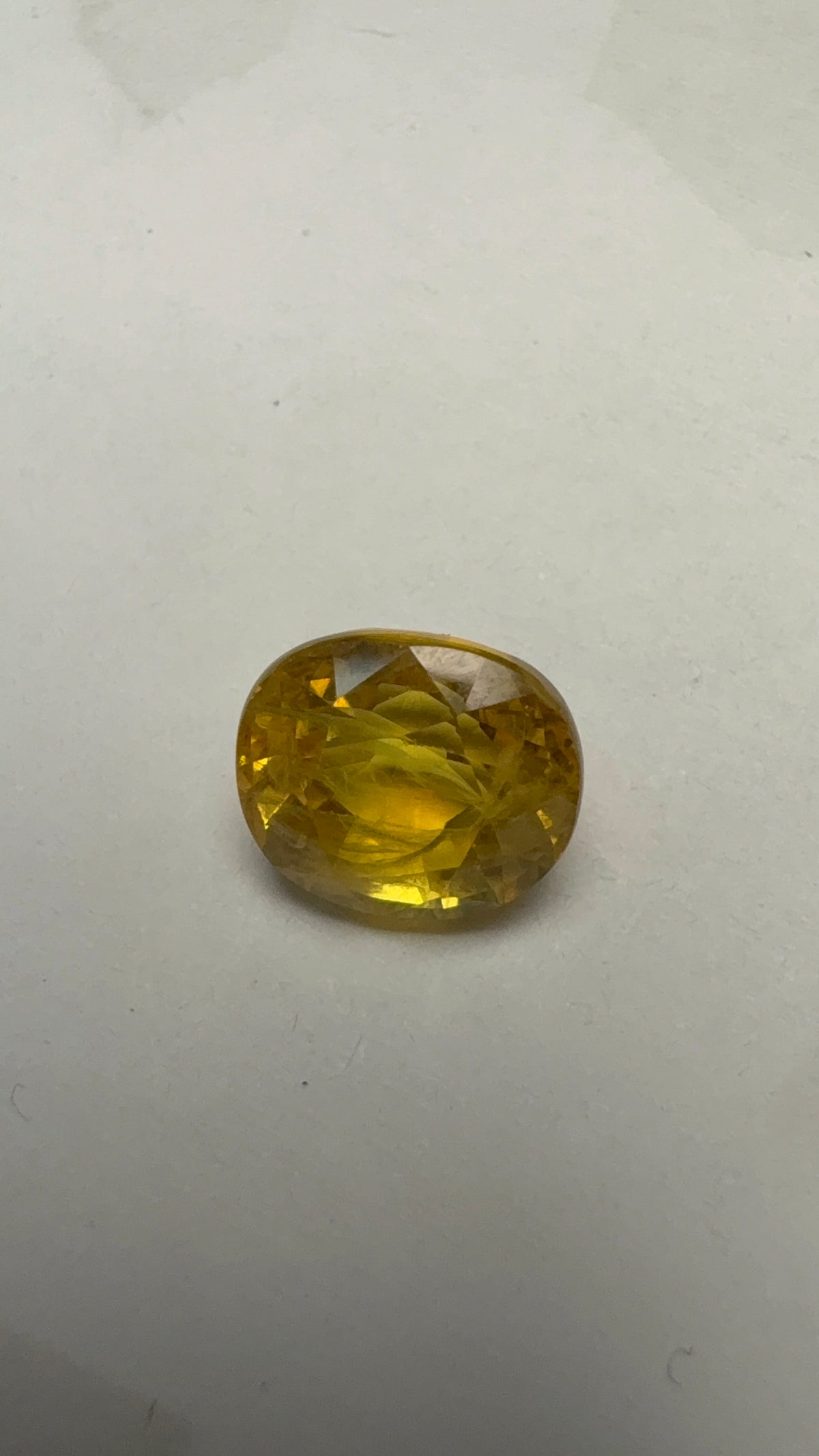 Yellow Sapphire – 5.27 Carat – Thailand — exact stone view 3