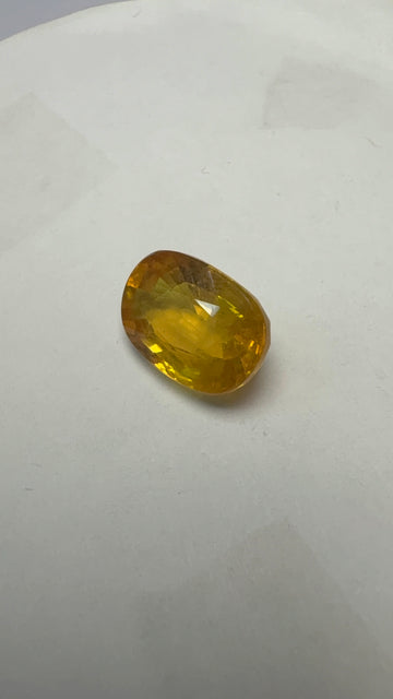 Yellow Sapphire – 6.12 Carat – Thailand — exact stone view 1