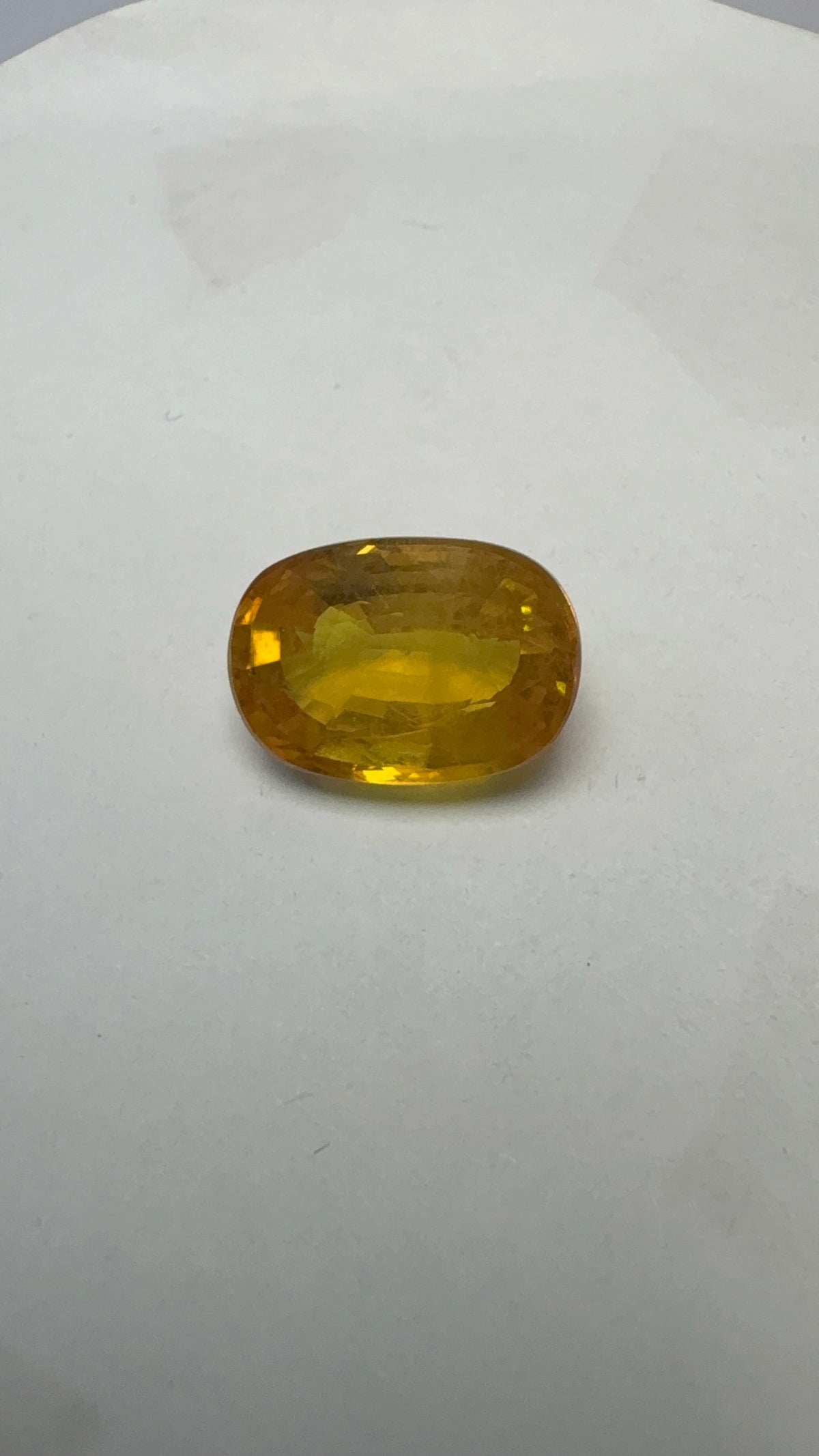 Yellow Sapphire – 6.12 Carat – Thailand — exact stone view 4