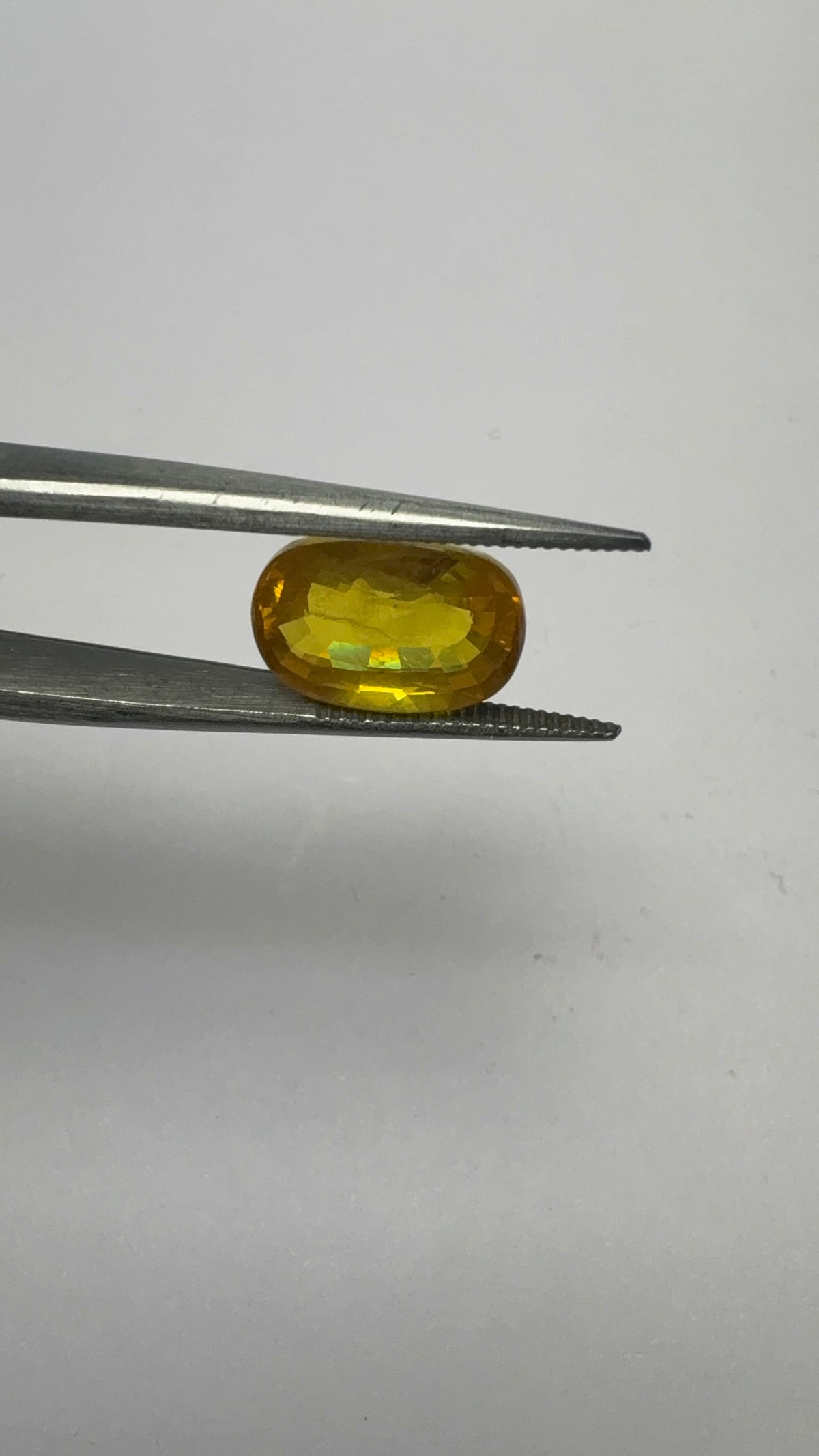 Yellow Sapphire – 6.12 Carat – Thailand — exact stone view 5