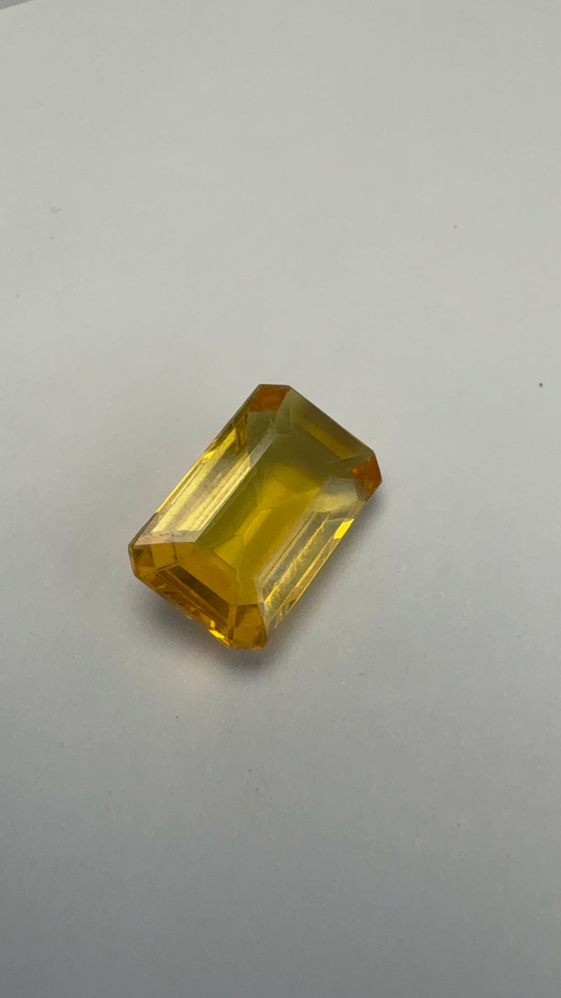 Yellow Sapphire – 4.13 Carat – Thailand