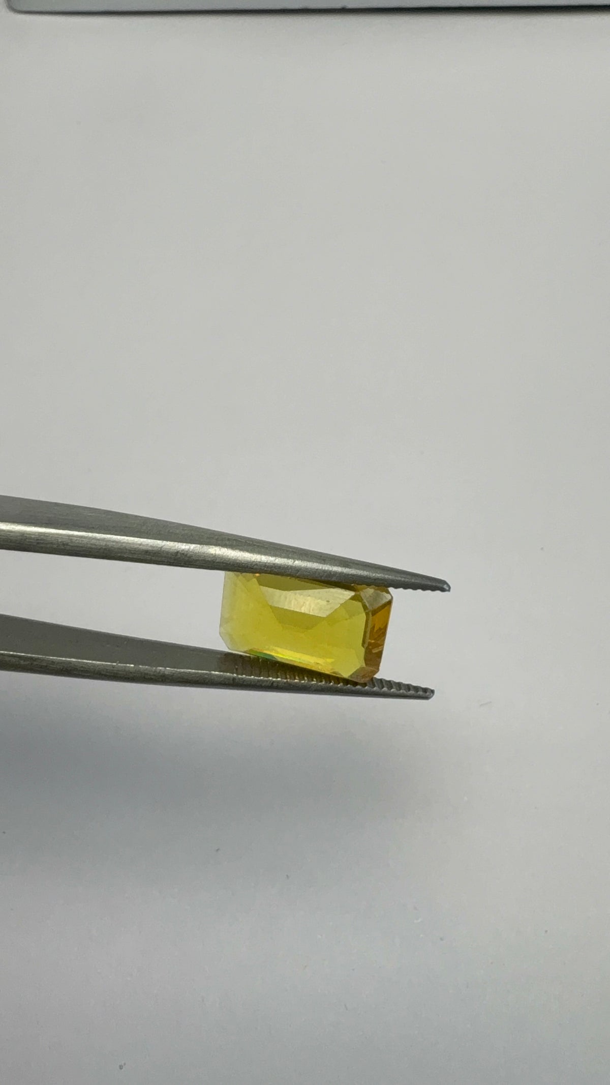 Yellow Sapphire 4.13 carat BKR-235 angled view