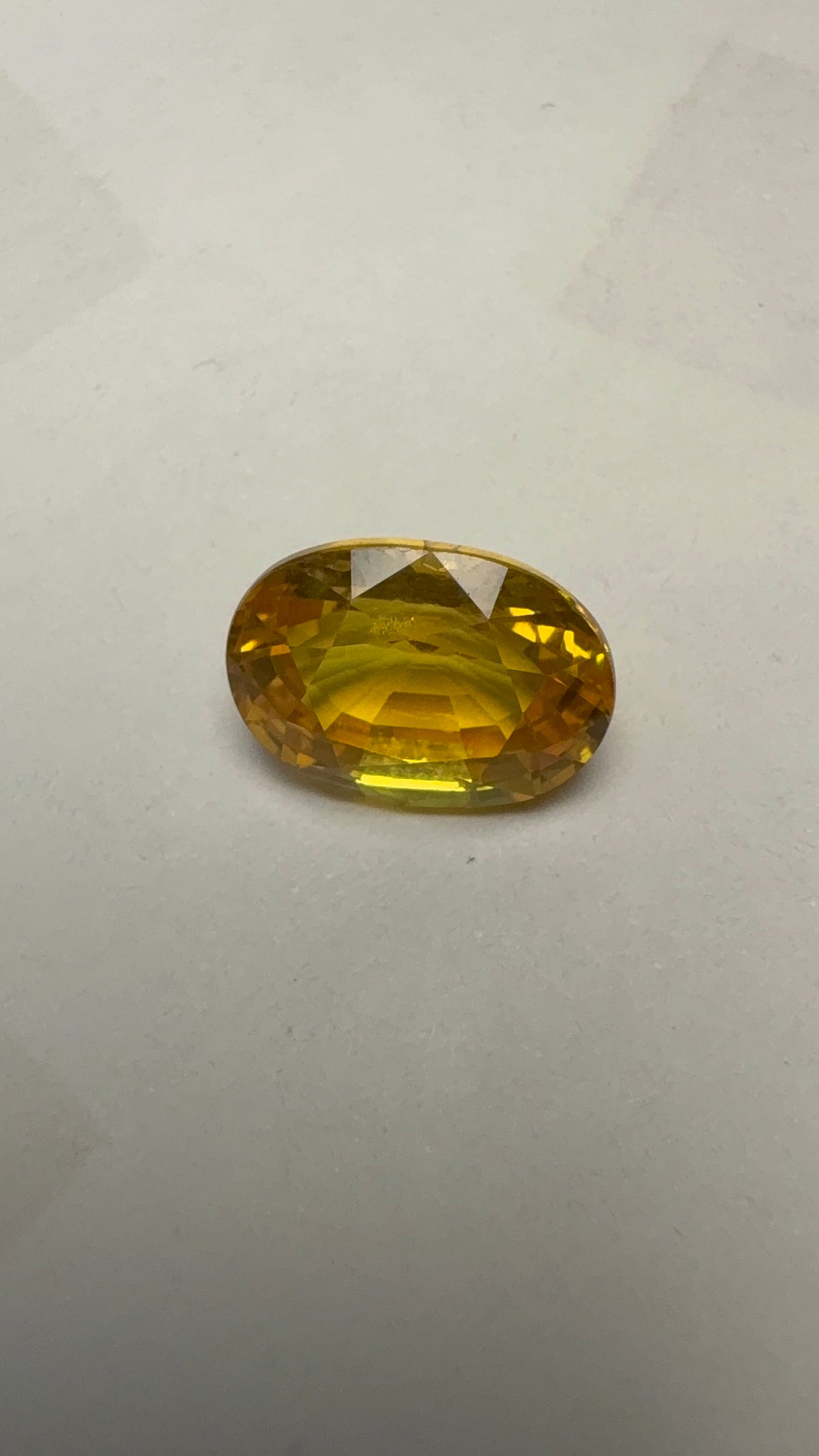 Yellow Sapphire – 5.40 Carat – Thailand — exact stone view 2