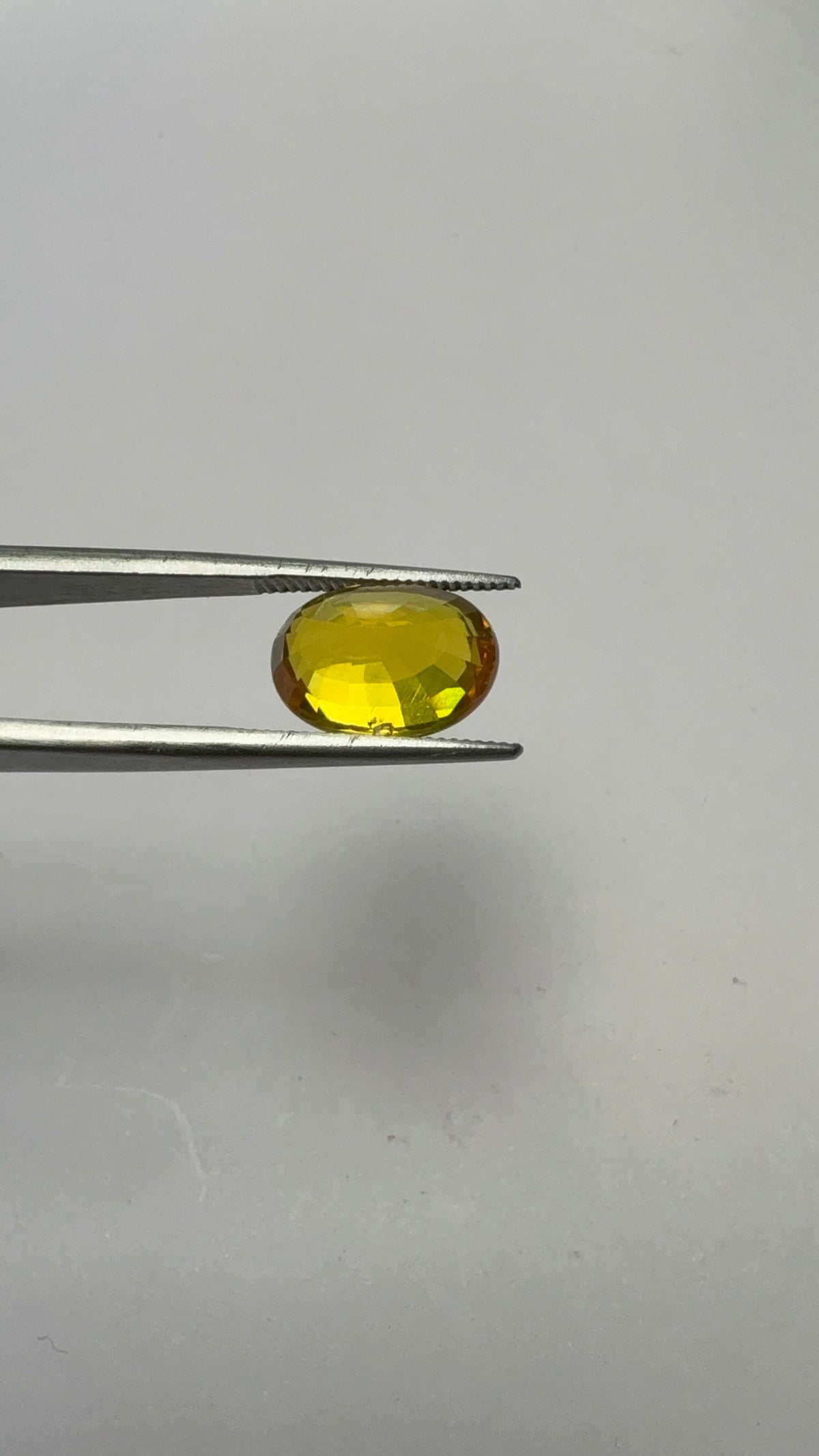 Yellow Sapphire – 5.40 Carat – Thailand — exact stone view 5