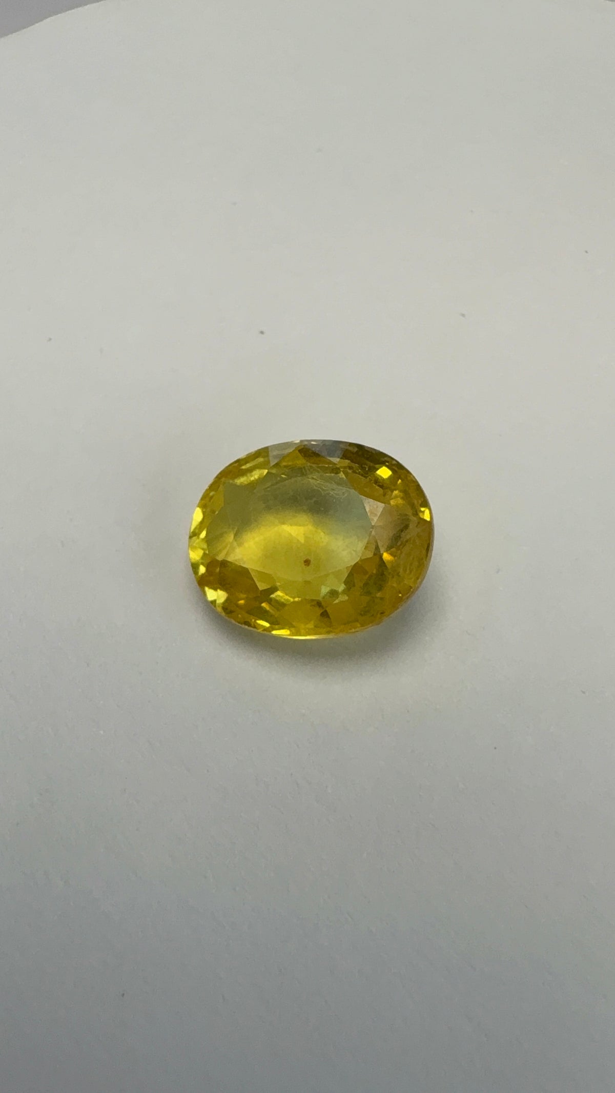 Yellow Sapphire 4.95 carat BKR-237 close view