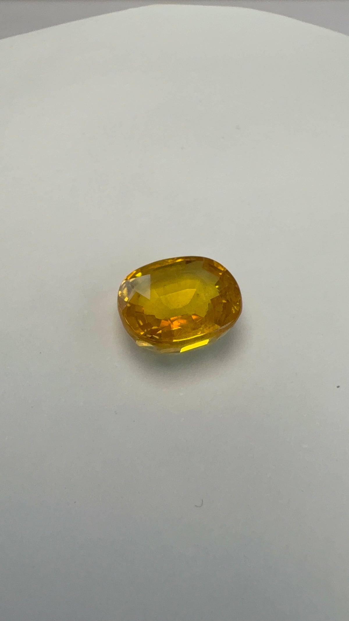 Yellow Sapphire 4.74 carat BKR-238 alternate face-up view