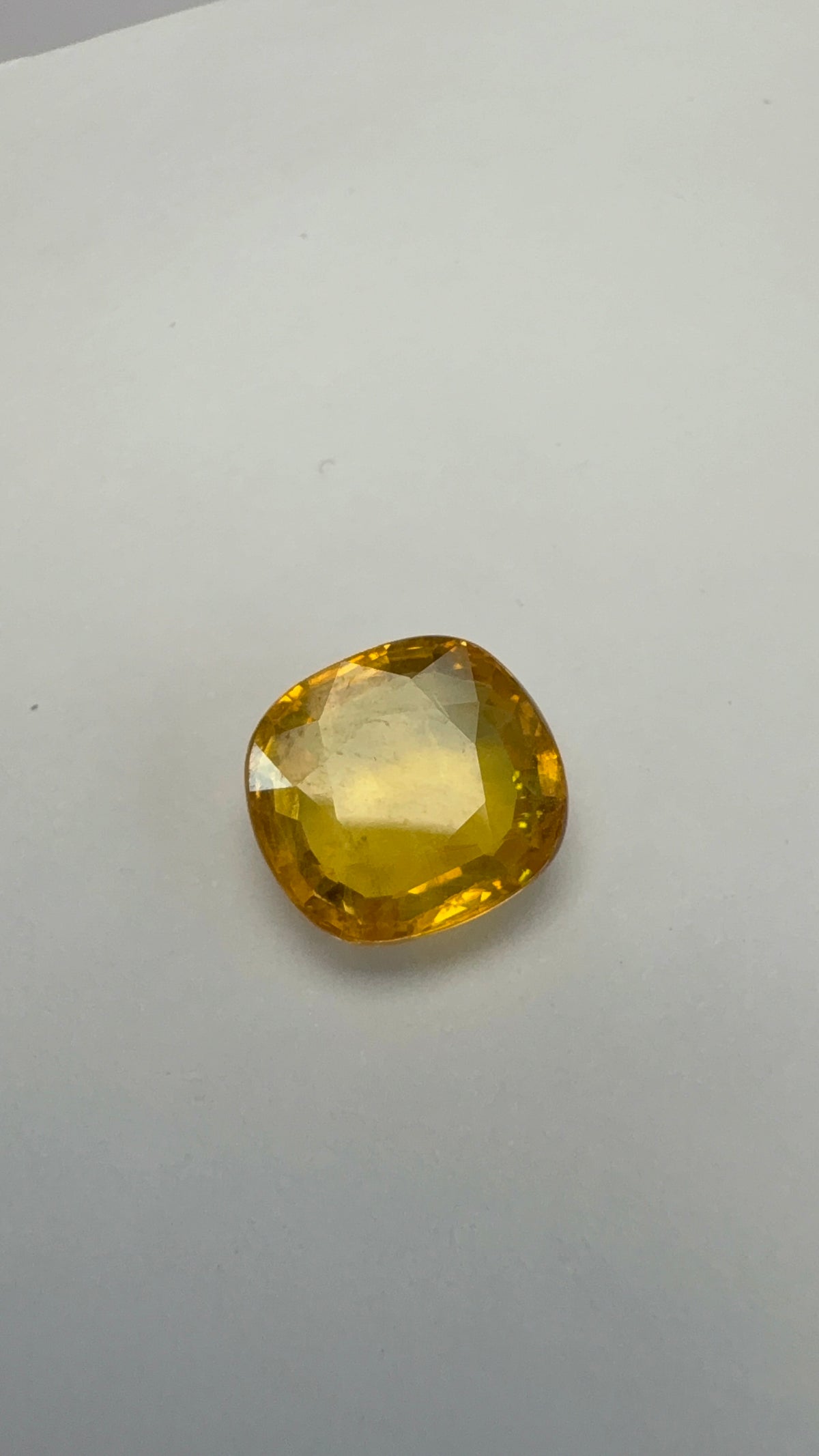 Yellow Sapphire 4.74 carat BKR-238 close view