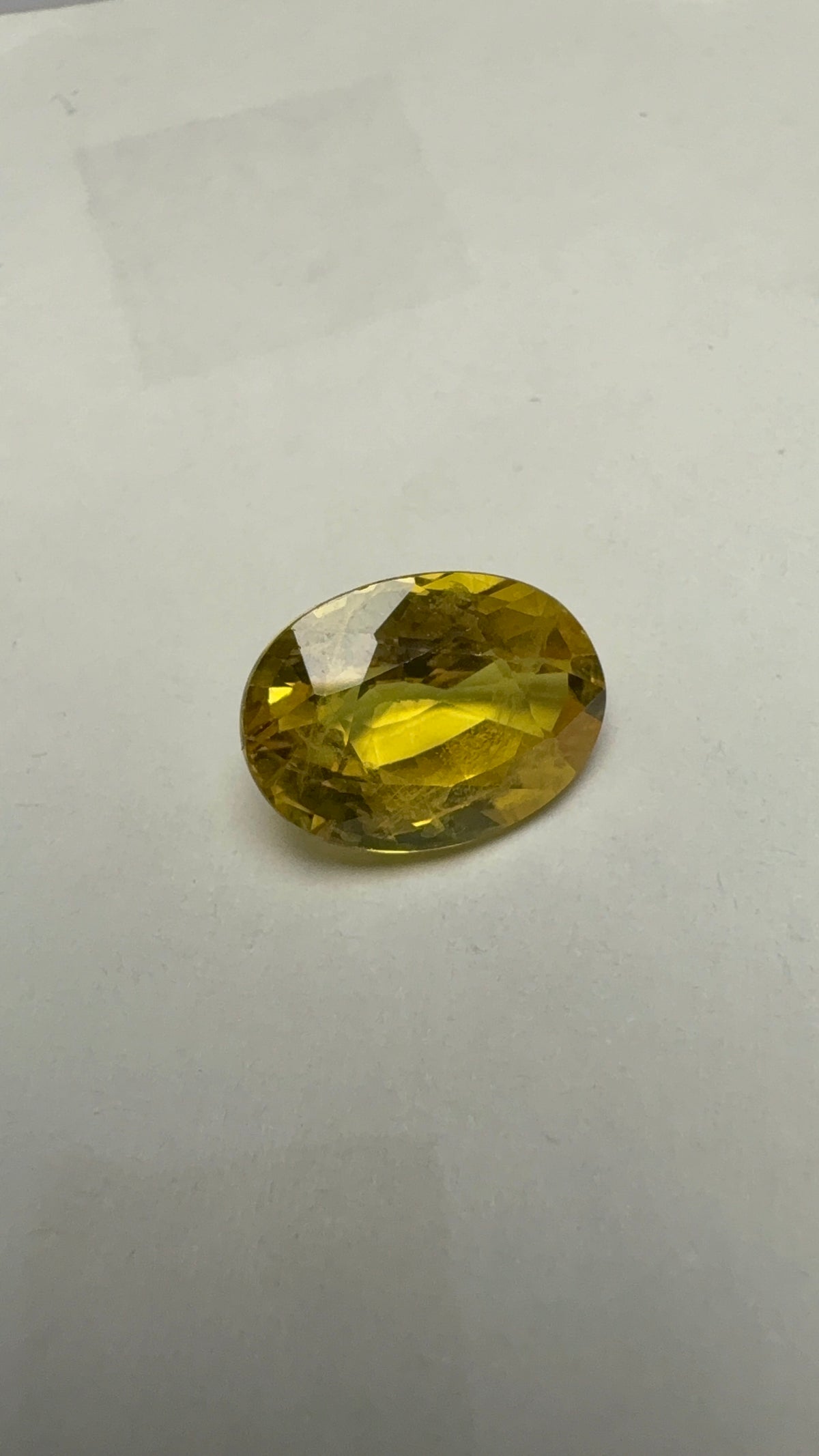 Yellow Sapphire – 5.17 Carat – Thailand — exact stone view 3