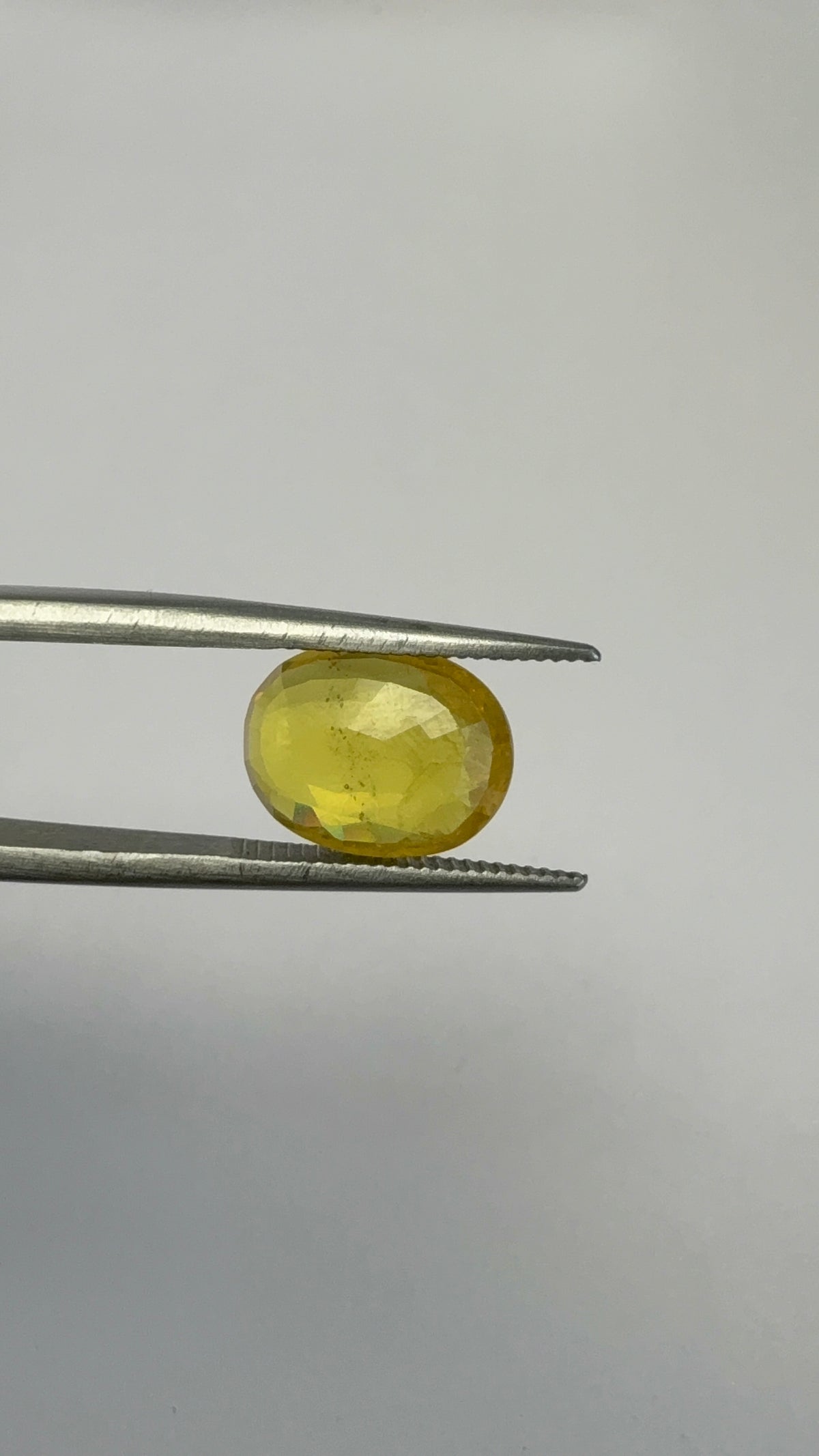 Yellow Sapphire 4.10 carat BKR-247 angled view