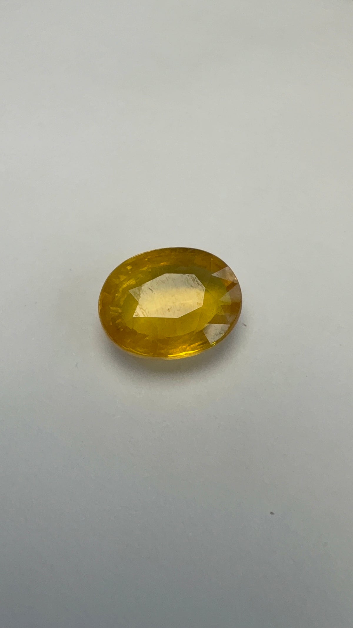 Yellow Sapphire 4.84 carat BKR-250 face-up view