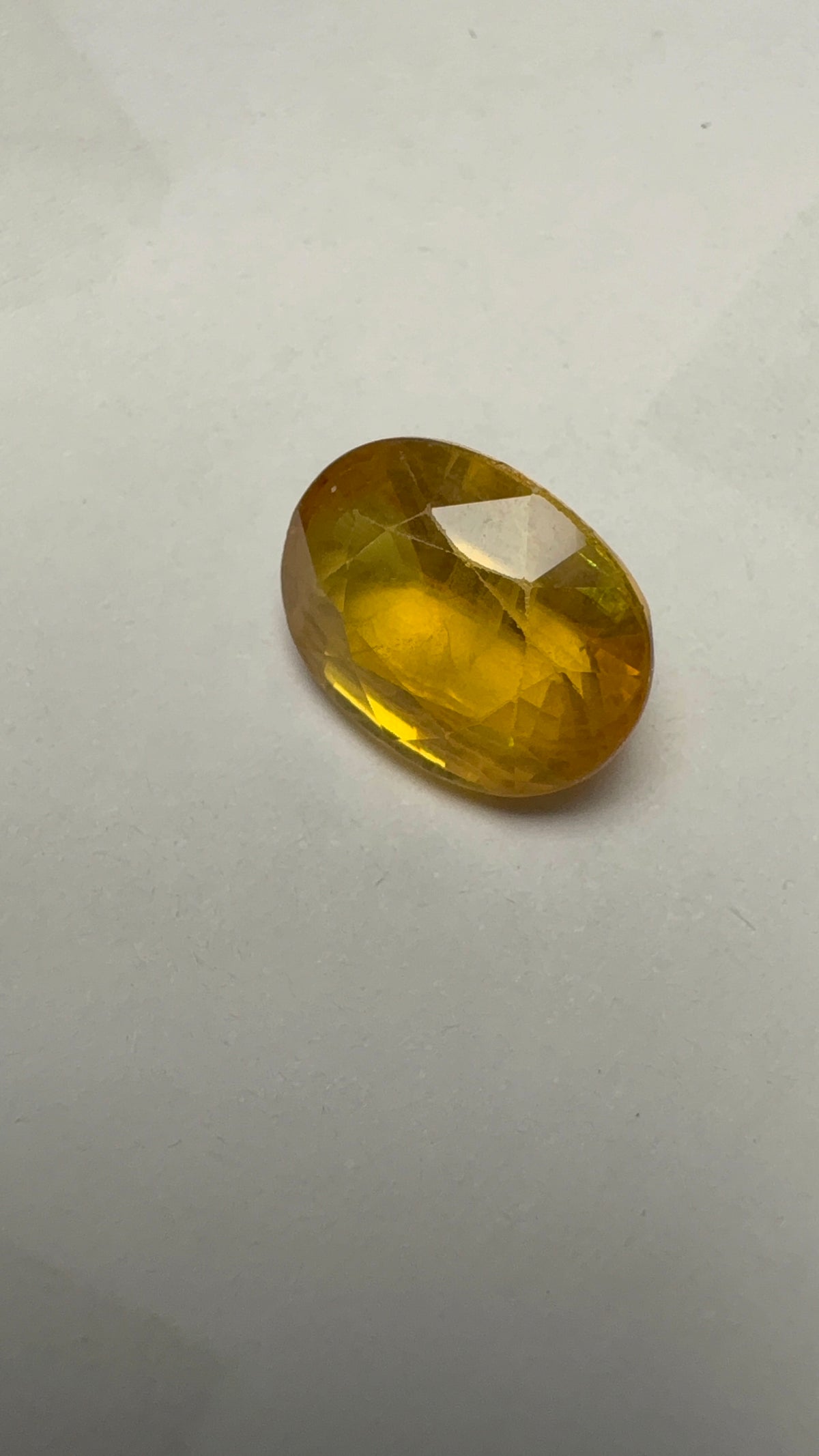 Yellow Sapphire – 6.73 Carat – Thailand — exact stone view 3