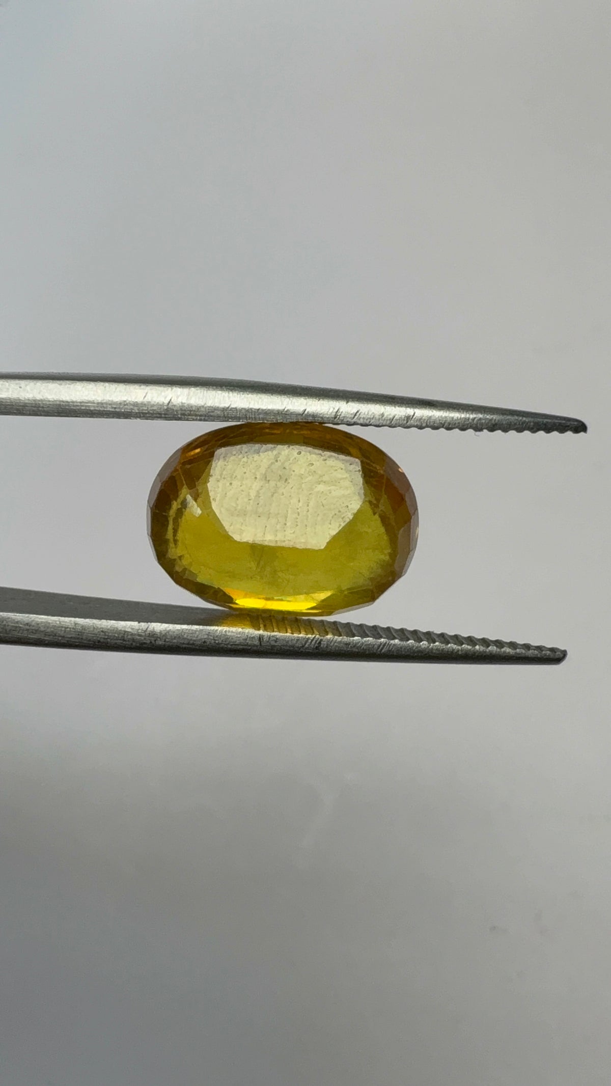 Yellow Sapphire – 6.73 Carat – Thailand — exact stone view 5