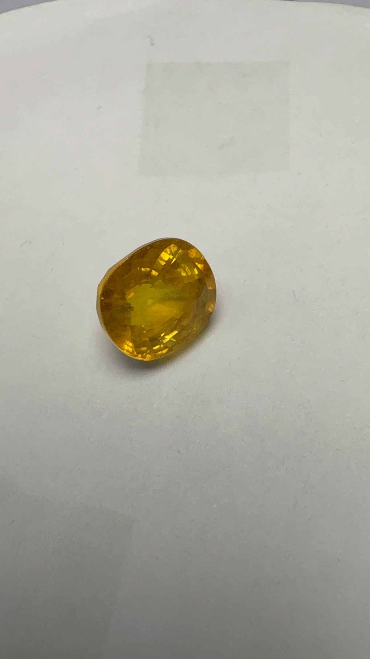 Yellow Sapphire 5.19 carat BKR-253 alternate face-up view