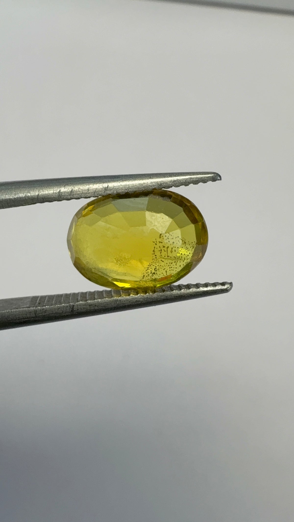 Yellow Sapphire 3.27 carat BKR-266 angled view