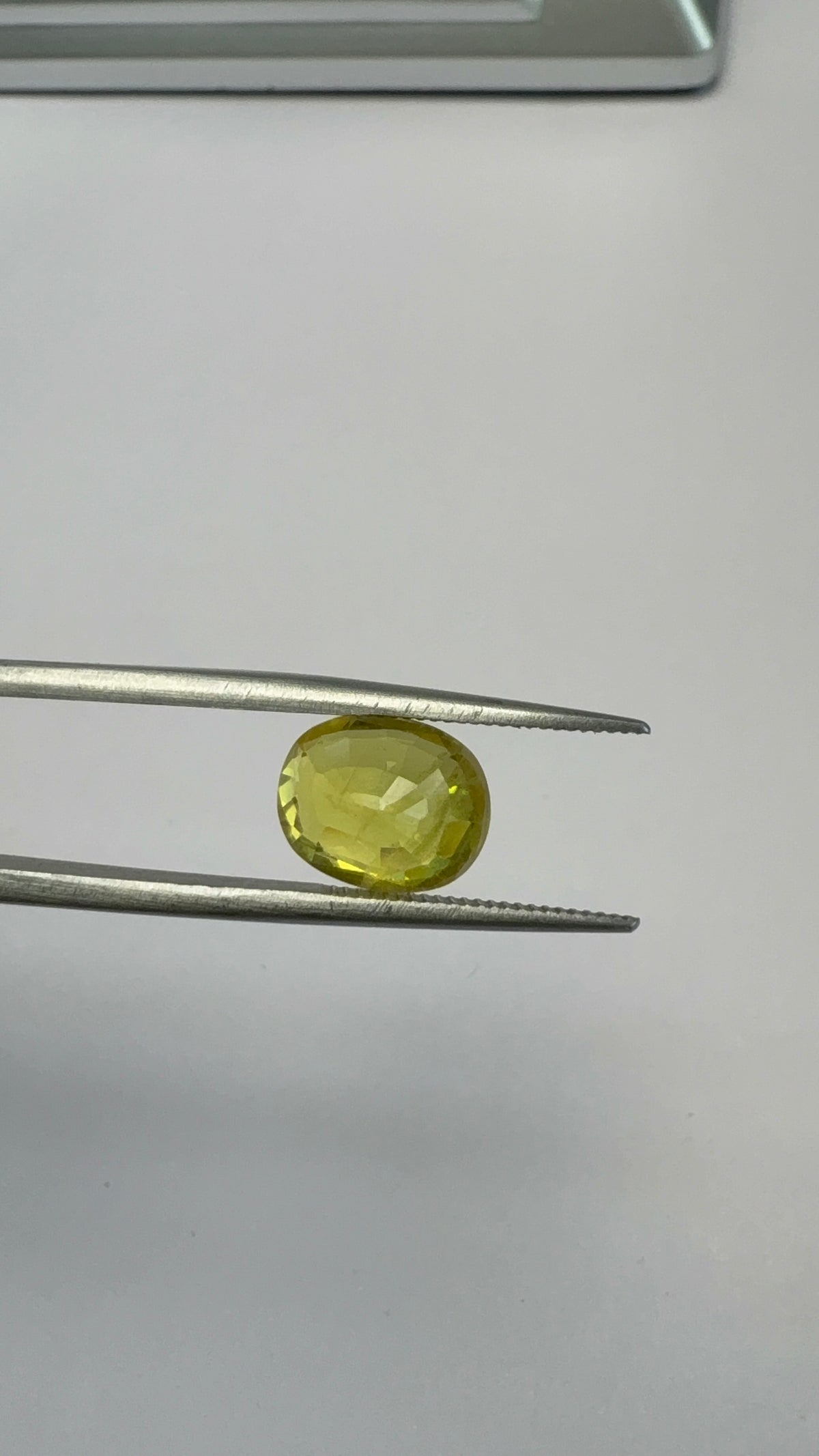 Yellow Sapphire 4.26 carat BKR-271 angled view
