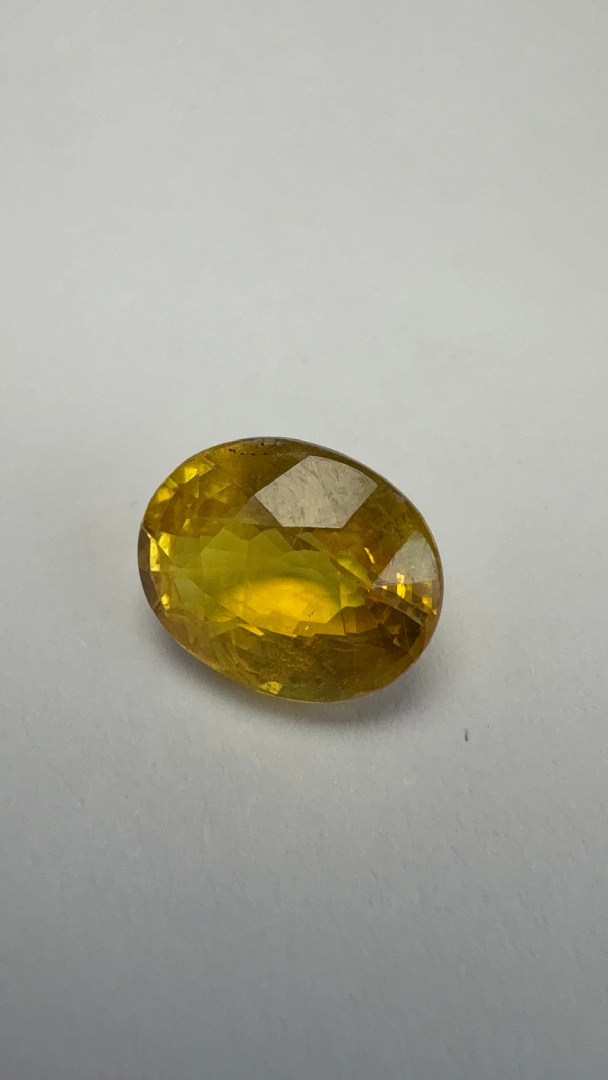 Yellow Sapphire 3.34 carat BKR-276 front view