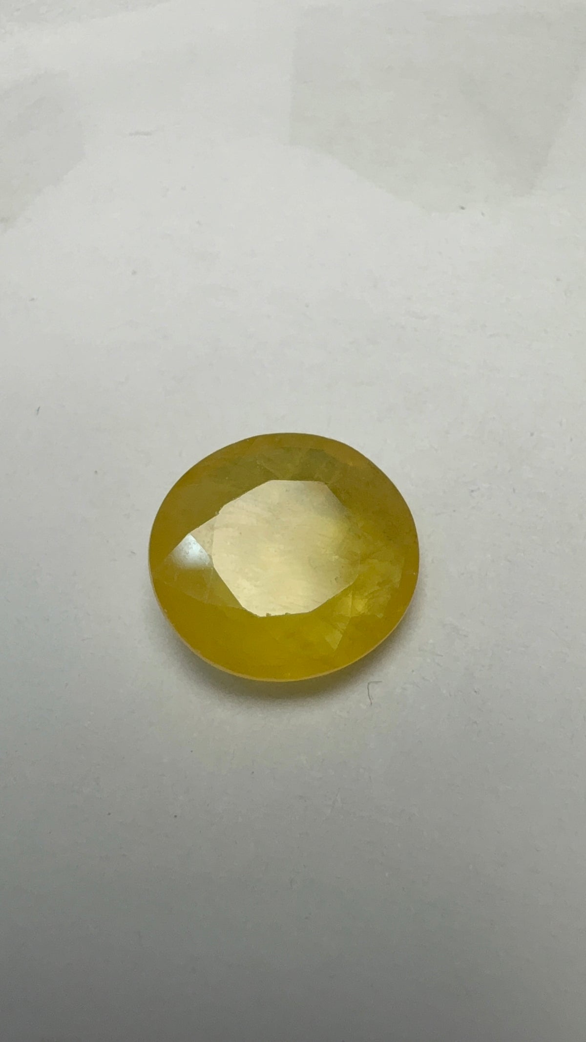 Yellow Sapphire – 5.53 Carat – Thailand — exact stone view 4