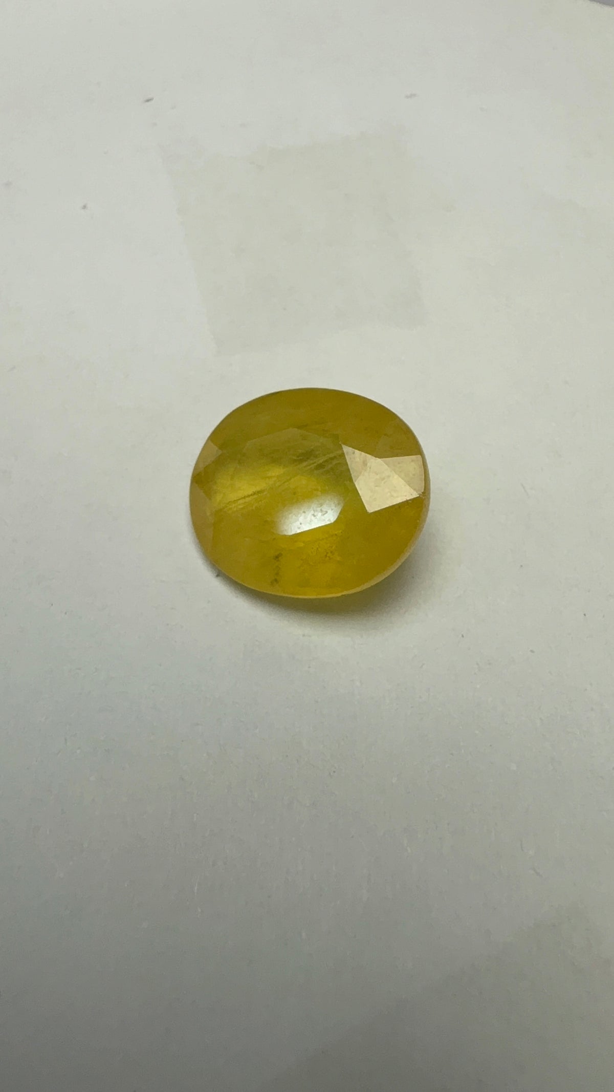 Yellow Sapphire – 5.42 Carat – Thailand — exact stone view 3